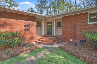 Tucked away on a quiet cul-de-sac, this beautifully renovated - photo 9