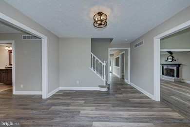 An exceptional opportunity to own a beautifully updated 3 - photo 11