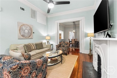 The most remarkable historic homes are rarely defined by a - photo 19