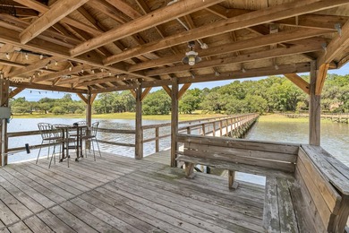 Beyond the gates of Stono Ferry, where manicured fairways - photo 21
