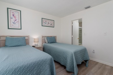 Welcome to this 2 bedroom townhome in San Marco Villas on - photo 21