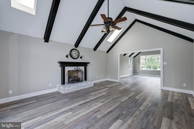 An exceptional opportunity to own a beautifully updated 3 - photo 25