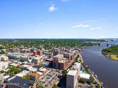 Experience the ultimate vibrant lifestyle of Historic Downtown - photo 29