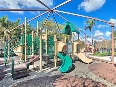 GEORGEOUS CUSTOM DESIGNED, DECORATED AND FURNISHED 3 BED TWO &