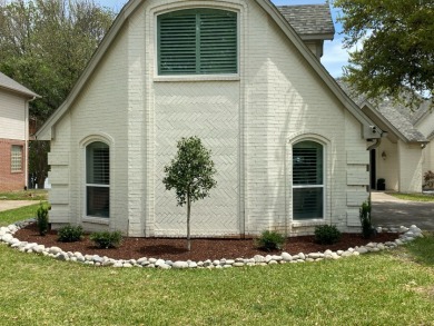 Eagle Mountain Lake Home For Sale in Azle Texas