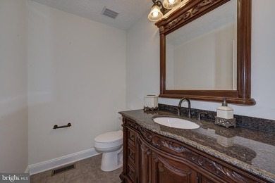 An exceptional opportunity to own a beautifully updated 3 - photo 36