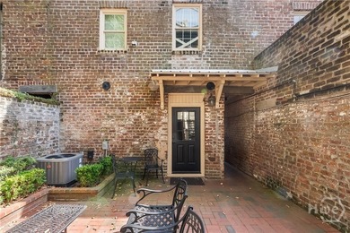 The most remarkable historic homes are rarely defined by a - photo 38