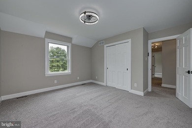 An exceptional opportunity to own a beautifully updated 3 - photo 48