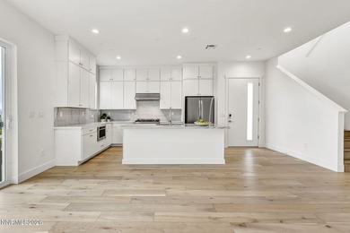 Experience elevated living in this modern, energy-efficient - photo 9