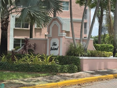 Lake Condo For Sale in Sunrise, Florida