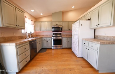 SELLER CREDITS AVAILABLE! Move in ready! This charming three - photo 6