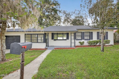 St. Johns River Home For Sale in Palatka Florida