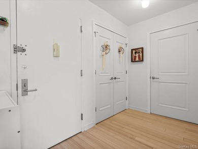 Welcome to Residence 4C at Arista 35, a beautifully appointed - photo 3