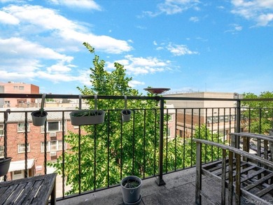 Welcome to Residence 4C at Arista 35, a beautifully appointed - photo 9