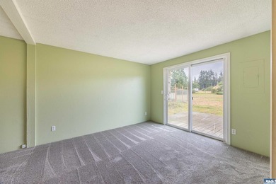 Nestled in the heart of the Olympic Peninsula, this unique 3 - photo 13