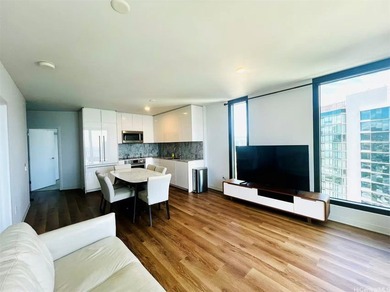This higher floor (sub-penthouse) 2-bedroom, 2-bathroom unit - photo 4