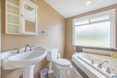 Nestled in the heart of the Olympic Peninsula, this unique 3 - photo 16