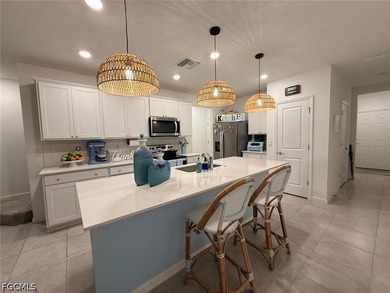 Welcome to this beautifully maintained two-story townhome - photo 17
