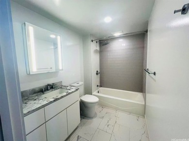 This higher floor (sub-penthouse) 2-bedroom, 2-bathroom unit - photo 7
