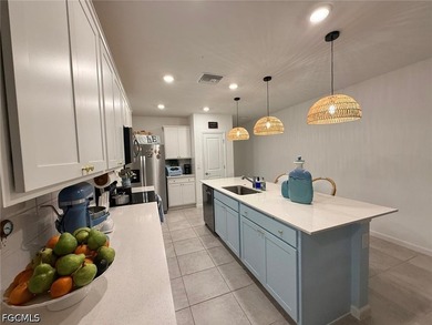 Welcome to this beautifully maintained two-story townhome - photo 18