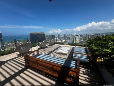 This higher floor (sub-penthouse) 2-bedroom, 2-bathroom unit - photo 10
