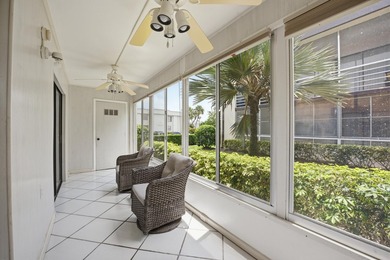 Beautifully updated first-floor condominium offering the perfect - photo 20