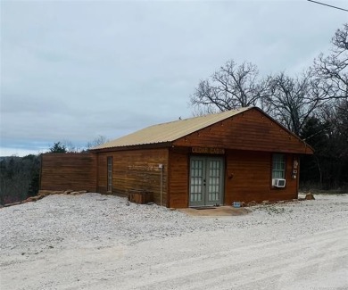 Lake Tenkiller Home Sale Pending in Vian Oklahoma