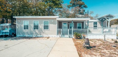 Coastal getaway with character located in a campground community - photo 1