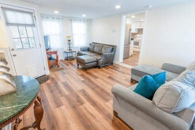 Coastal getaway with character located in a campground community - photo 4