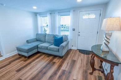 Coastal getaway with character located in a campground community - photo 5