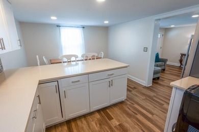 Coastal getaway with character located in a campground community - photo 9