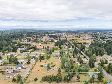 Nestled in the heart of the Olympic Peninsula, this unique 3 - photo 40