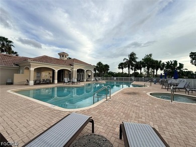 Welcome to this beautifully maintained two-story townhome - photo 42
