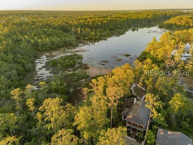 415 Corley Street is a coastal retreat that lives like a private - photo 4