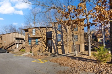 Adorable well cared for upper level 2 bed 2 bath condo located - photo 4