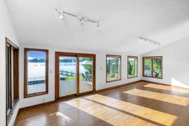 Wake up to open water views and step onto your private Trex deck - photo 6