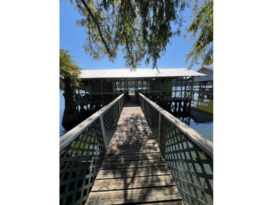 On Lake Concordia is where you'll find this welcoming and - photo 2
