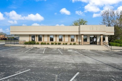 Commercial Building for Sale- Prime Hwy 27 Location Over 4,000