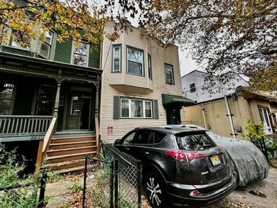 Don't miss out on this Exceptional 3 Family Investment - photo 3