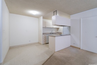 Welcome to Harbour Ridge in desirable Salt Lake! This 2-bedroom - photo 5