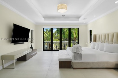 Experience luxury waterfront living in the heart of Las Olas - photo 17
