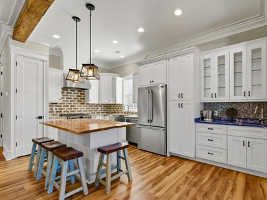 One-of-a-kind property! This stunning unique 3-bedroom, 2.5-bath - photo 2