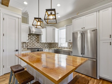One-of-a-kind property! This stunning unique 3-bedroom, 2.5-bath - photo 3