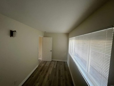 This bright and modern unit features 1 full bath and a versatile - photo 6