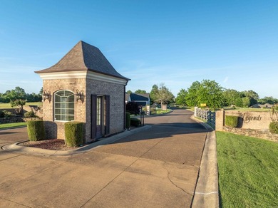 $50,000 of recent cosmetic upgrades! Definitely move-in ready! - photo 3