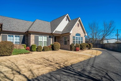 $50,000 of recent cosmetic upgrades! Definitely move-in ready! - photo 5
