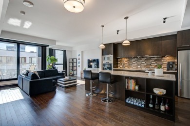 Lake Home For Sale in Montréal (Le Sud-Ouest),