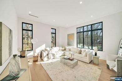 Welcome to a rare opportunity - a brand new construction luxury - photo 10