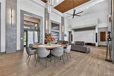Stunning modern luxury home located in a gated subdivision in - photo 6