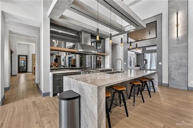 Stunning modern luxury home located in a gated subdivision in - photo 7